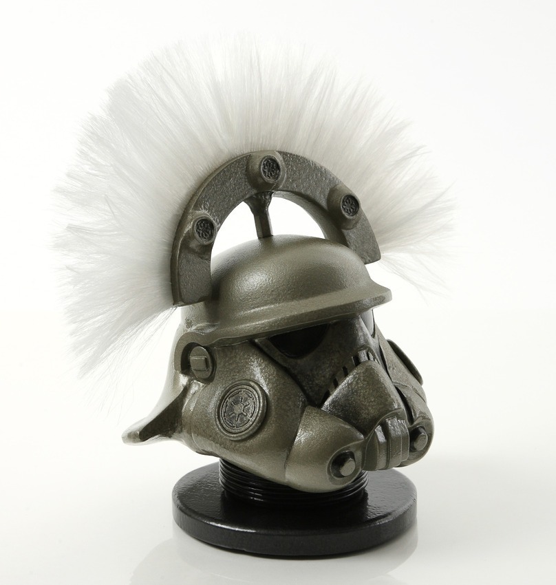 archiemcphee:  It’s almost May 4th, which is Star Wars Day (also Free Comic Book