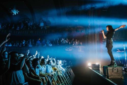 Fuck Yeah CHVRCHES
