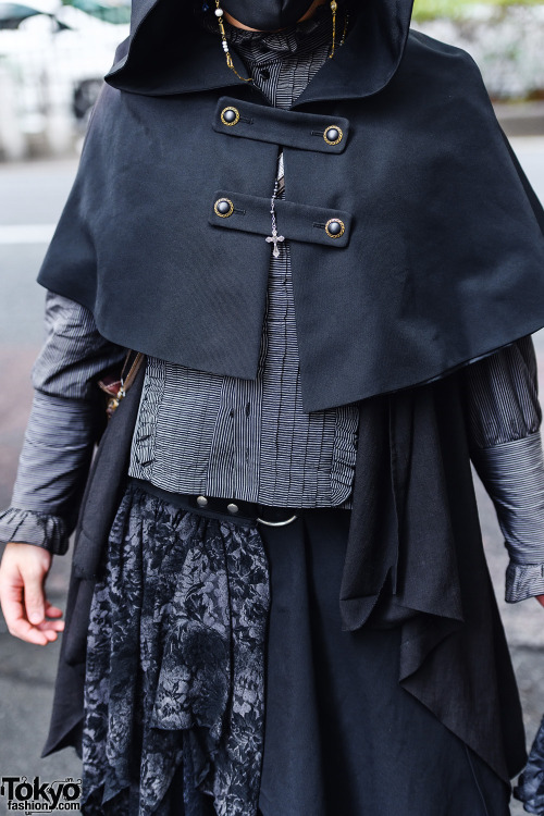 tokyo-fashion:Japanese artist Seryu on the street in Harajuku. His gothic look includes a hooded cap