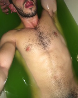 zaddynature:  Hmm I’ll regret this another day…Having too much fun in my green fluid. 👻💚