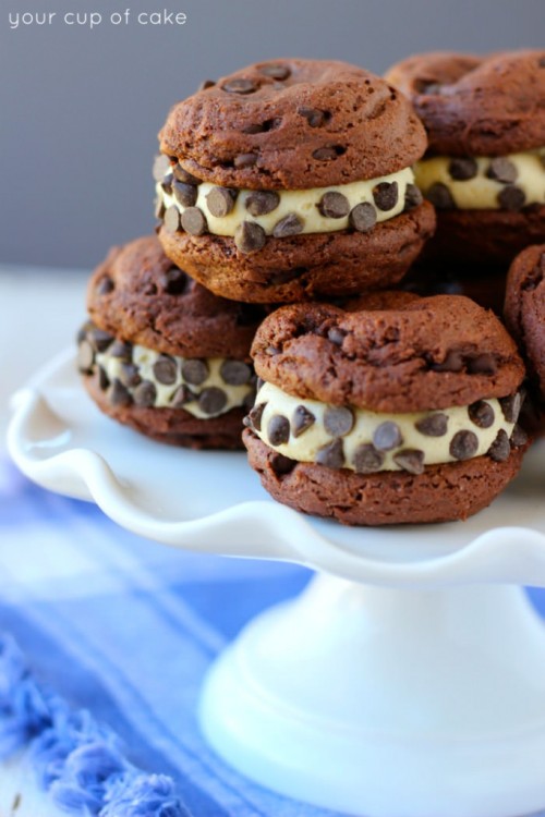 magicalfoodtime: (via Cookie Dough Oreos - Your Cup of Cake)
