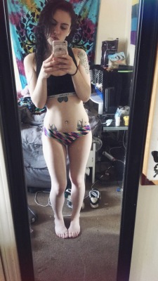 luna-minxx:  dykt-muffinman:  luna-minxx:  good morning  She takes take the first place prize for cutest underwear  OMG thank you! these are one of my favorite pairs!!