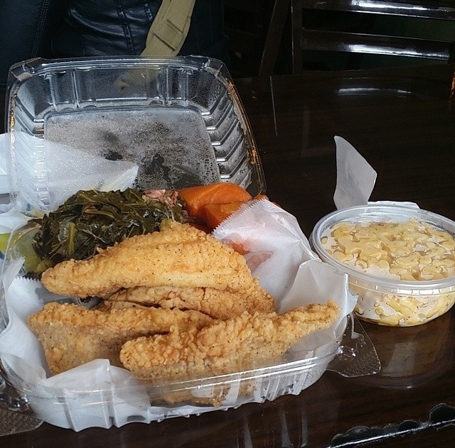 afro-arts:Bed-Stuy Fish Fry  IG: bedstuyfishfry  Brooklyn, NY  CLICK HERE for more