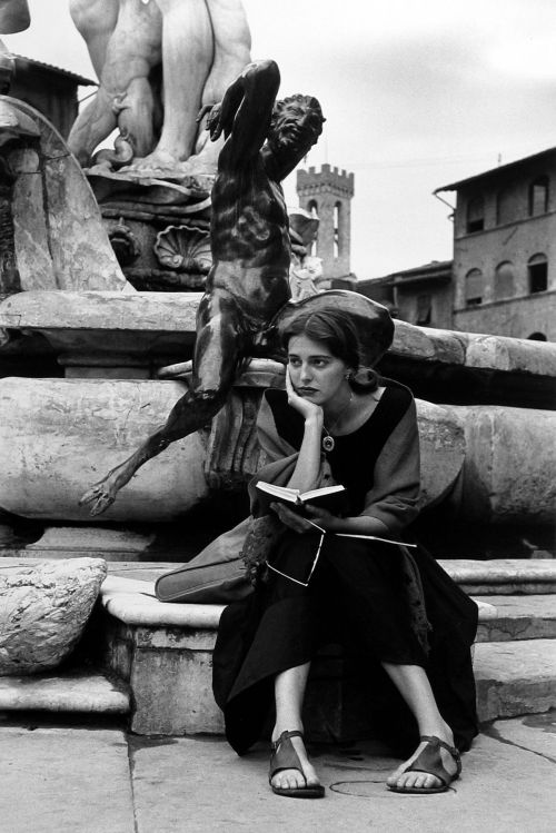 last-picture-show:Ruth Orkin, Tired Tourist, Florence, 1951