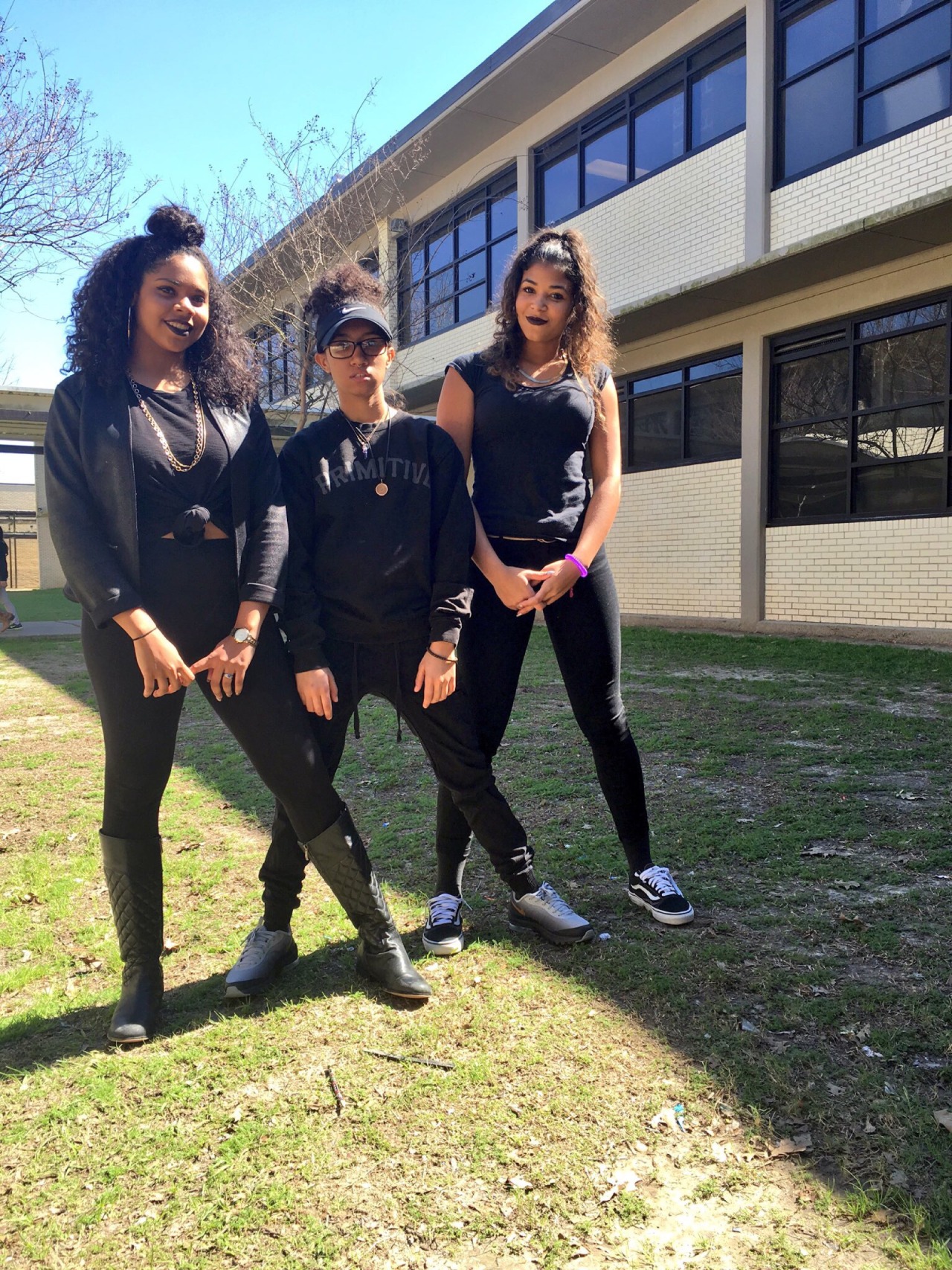 boofinie:  my black school did a black out to end black history month the right way😌✊🏾