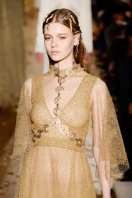 What a Sand Snake would wear in the palaceValentino Couture, Spring 2016