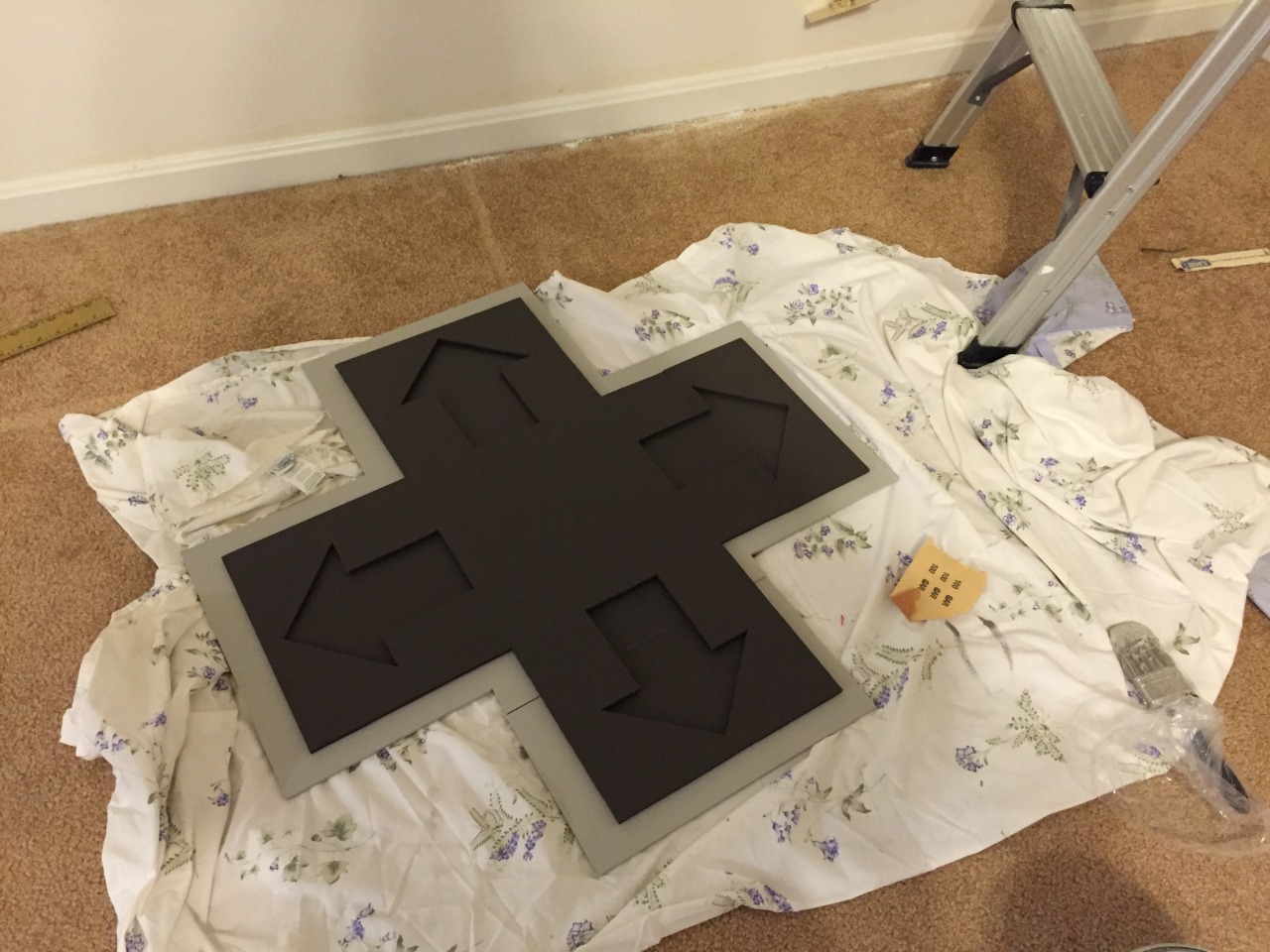 archiemcphee:  This giant Nintendo Entertainment System and controller are a fully