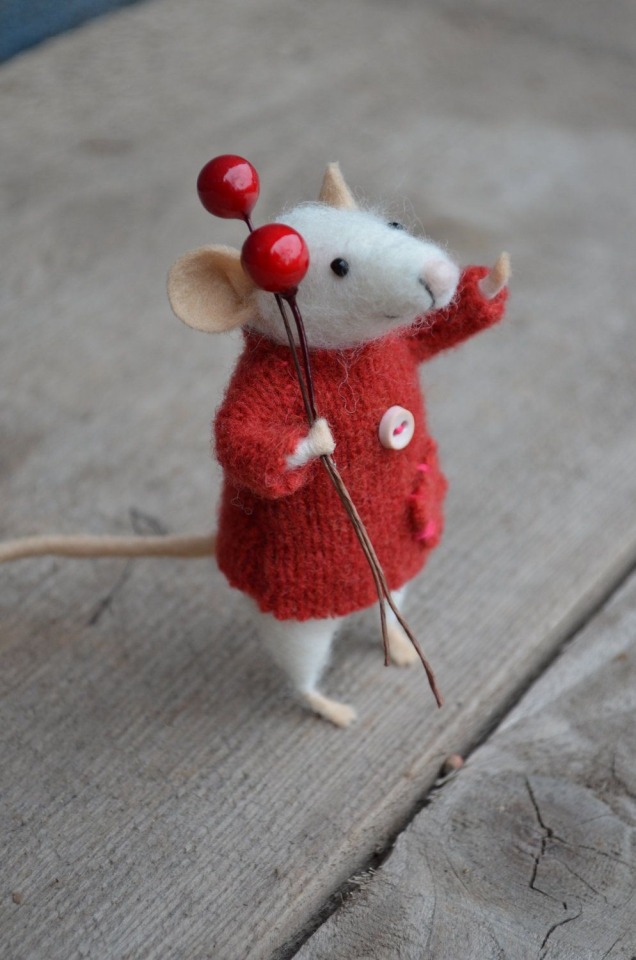 weirdlandtv:Felt characters by Johana Molina (Felting Dreams).