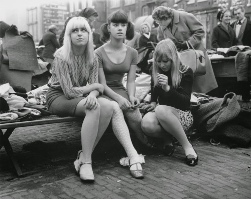 Waterlooplein, Amsterdam &ndash; Ed Van Der Elsken &ndash; 1966