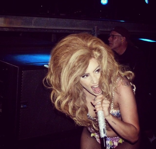 fuckyeahladygaga:  Climbing offstage back in Ottawa.