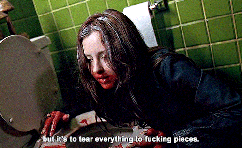 charitydingle:GINGER SNAPS2000, dir. John Fawcett