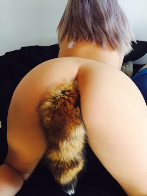 omgcurvyandsexy:  @omgcurvyandsexy LOVE THIS TAiL my bf bought  me!!!!!! 😍😍😍