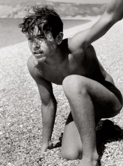 malemodelsbeauty:  Konrad Helbig, “Young Boy on the Beach”, photograph, circa 1955 
