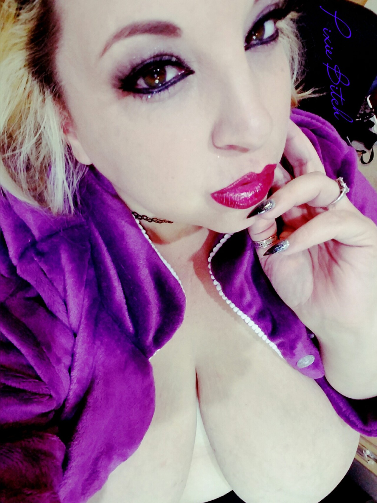pixie-bitch75:  Just another pretty Pixie face… 💜kisses,pixie💜