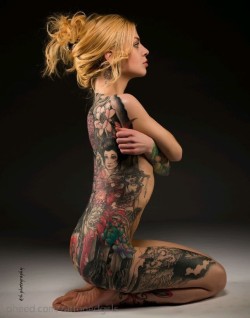 sexytattooedgirls:  Check out our website www.sexytattooedgirls.co.uk