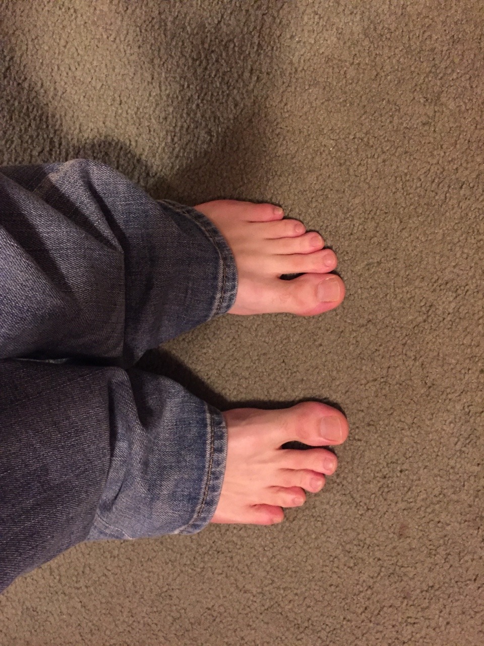 tentoes85:  tentoes85:  My feet love them  Re blog of my sexy fucking feet, who wants