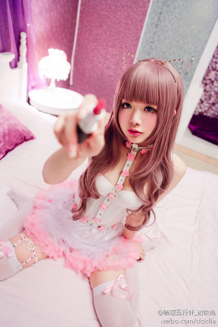 Diapers, Fame and Cute Asian girls