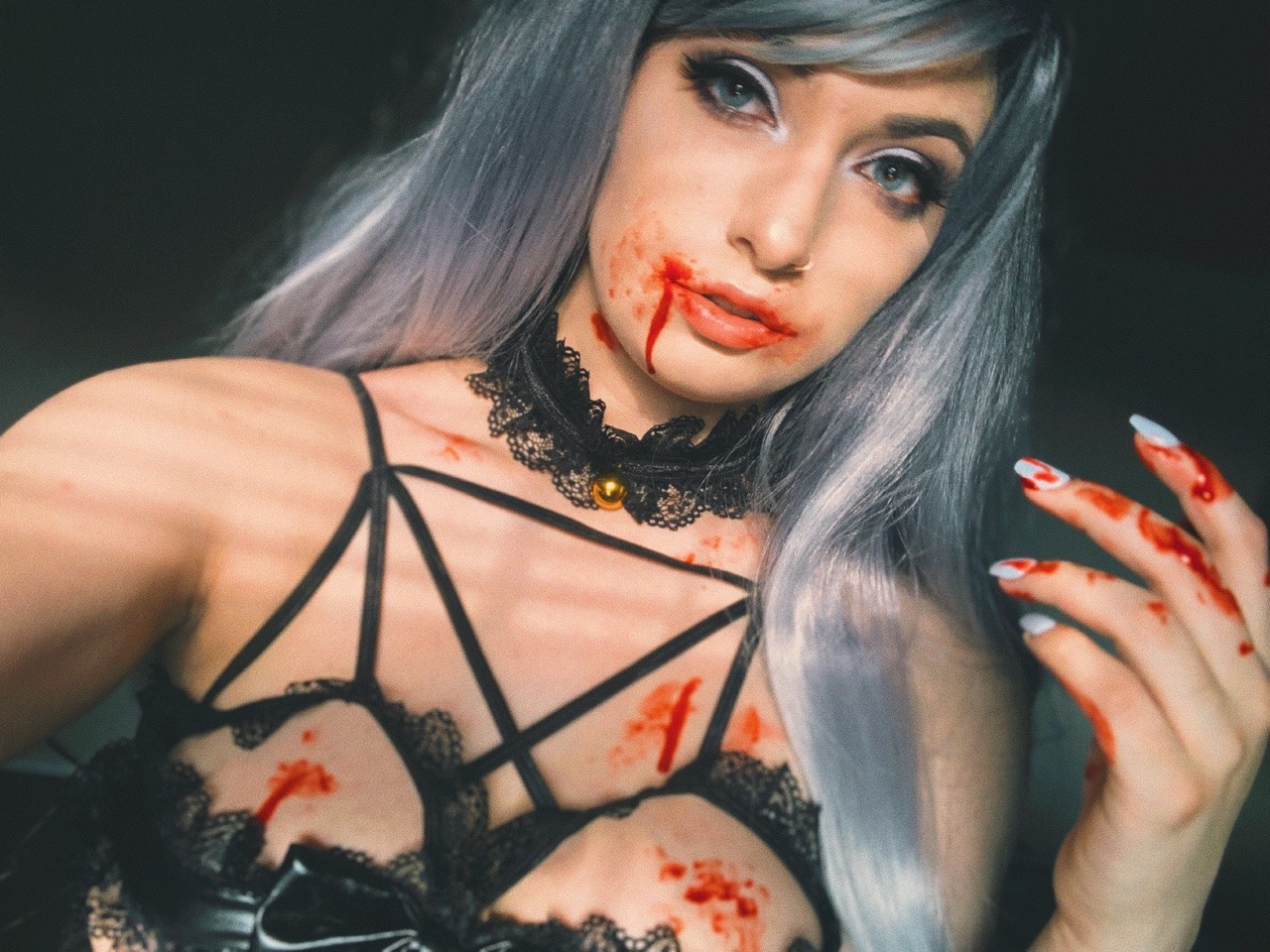 spookyfox-trot:  Tastes like honey ❤️