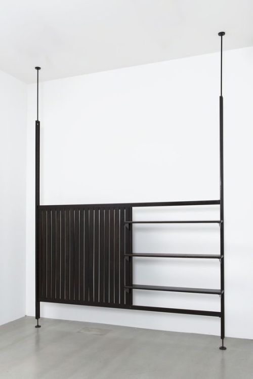 ofijas:  Jean Prouvé - rack-and-pinon room partition, 1952