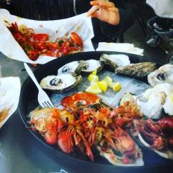 OUR WORK HERE IS DONE #vacation #MardiGras2016 #MardiGras #NOLA #NewOrleans #foodie #foodporn #foodgram #foodstagram #eating #omnomnom #lunch #food #foodfetish #frenchmarket #crawfish #crawfishboil #crawdad #shellfish #oysters #FrenchQuarter