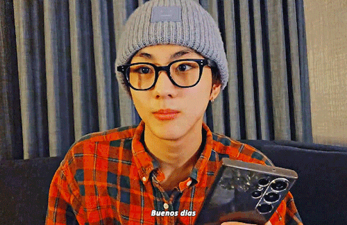 Spanish Time With Jungwon
