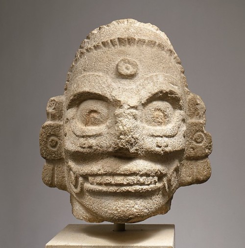 Stone Head of a Rain God(Chichén Itzá, 900&rsquo;s – 1000&rsquo;s).  Made of fossiliferous limestone