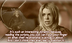 D: -(the Doctor is in) (Side of Rose Tyler)- :o