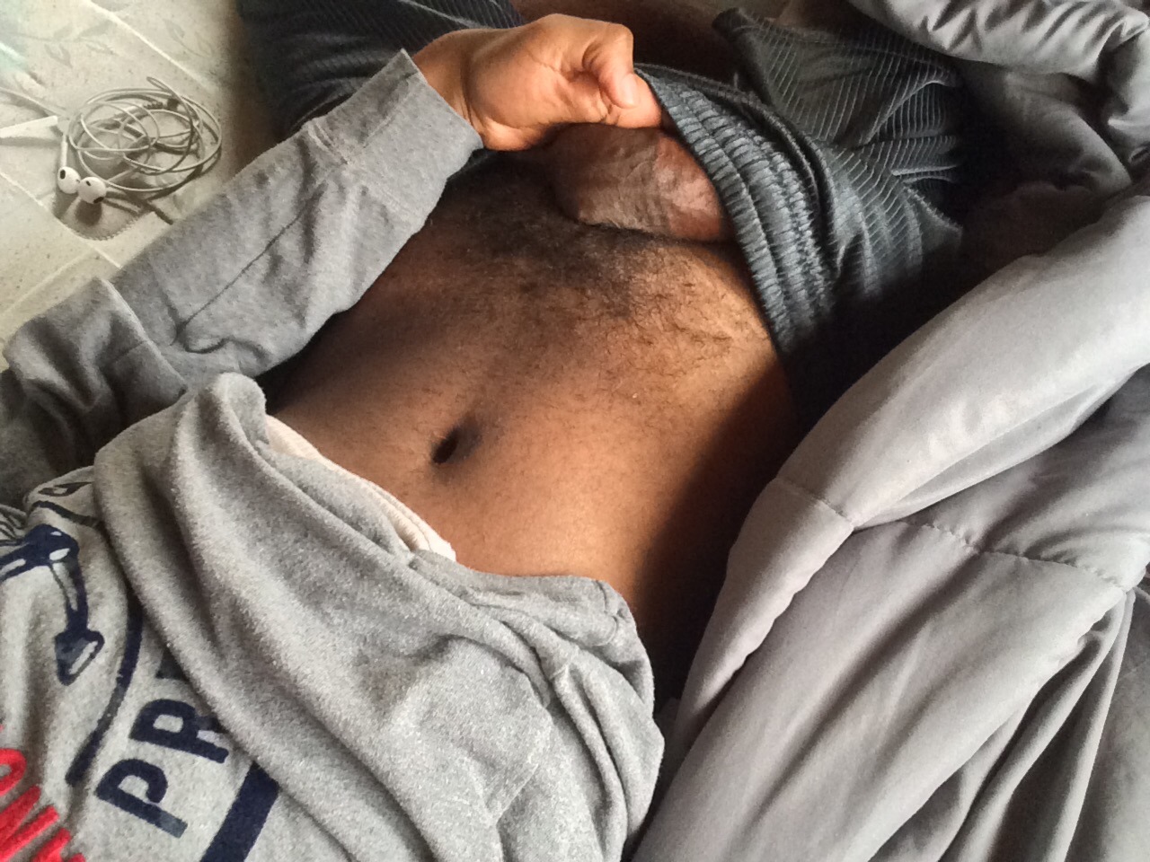 cutelysavage:  Morning wood🌲🍆🍆💦👅