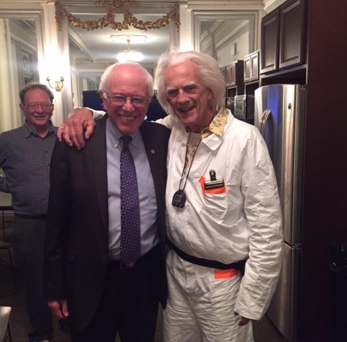 berniesandrs:  “"Tell me, future boy, who’s President of the United States in 2017?” “Bernie Sanders” “Bernie Sanders?! From Vermont?”“