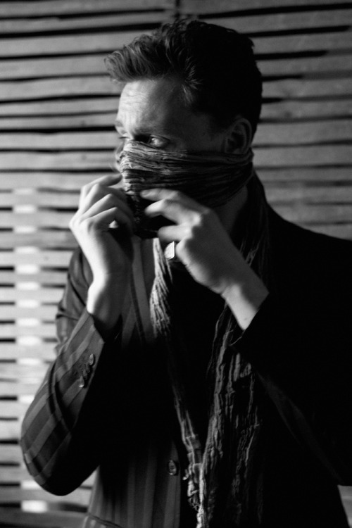 Tom Hiddleston by Jason Hetherington for Flaunt