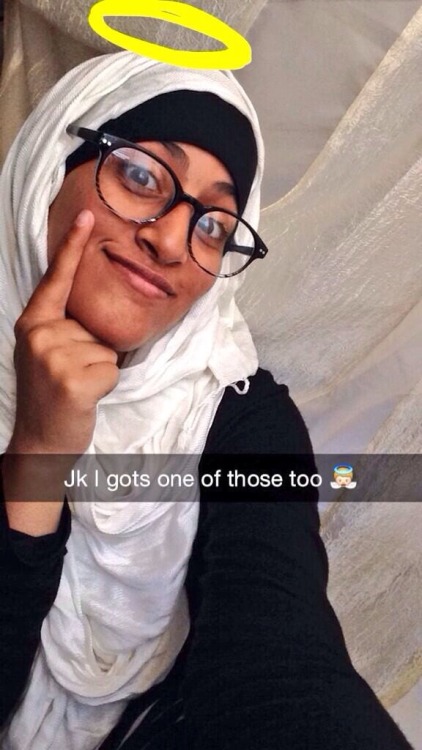 karadin:maleeshda3wa:yayasmeen:I think my selfie problem is getting out of hand..This deserves at le