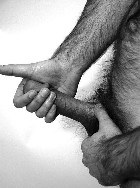 naturallyfurryguys:Love the Hairy Cock…