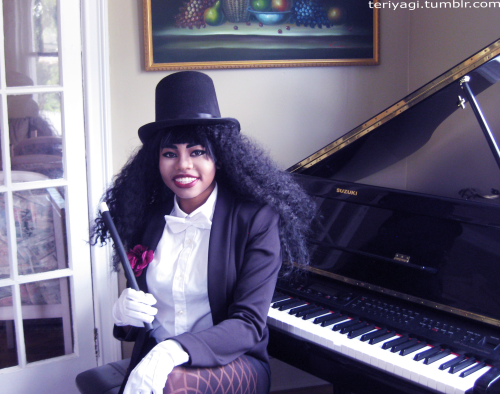 teriyagi:I AM A BOY AND MY PRONOUNS ARE HE / HIM / HIS THANK YOU. This is my version of Zatanna! Pictures taken by my aunt,and edits done by me c: