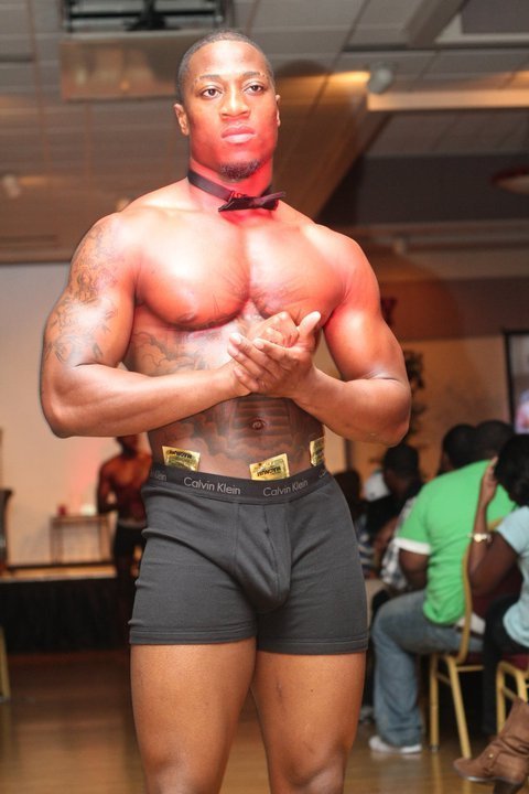 freddyskrueger:  Sexy af! 