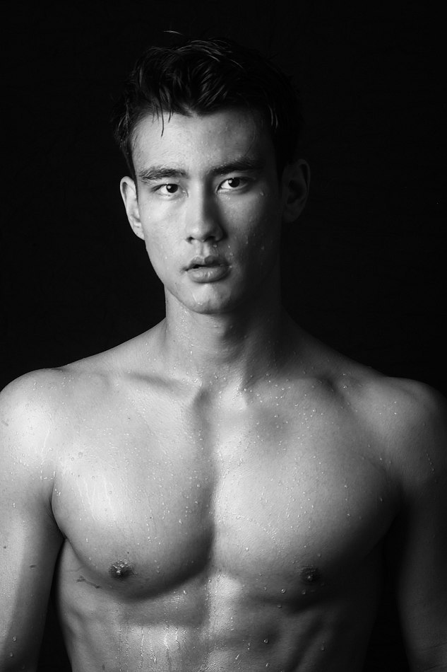 365daysofsexy: ALEX LANDI