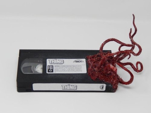 creaturesofnight:Artist Whips Up More Custom Horror VHS Tapes