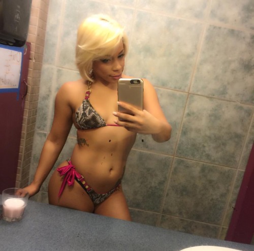 puteriasdepr: “KITTY MIRANDA”  ELLA ME ENCANTA…ESTA DURA DURA BORICUA COMPLETITA!