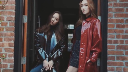 krystal:Jessica & Krystal for Cosmopolitan Korea