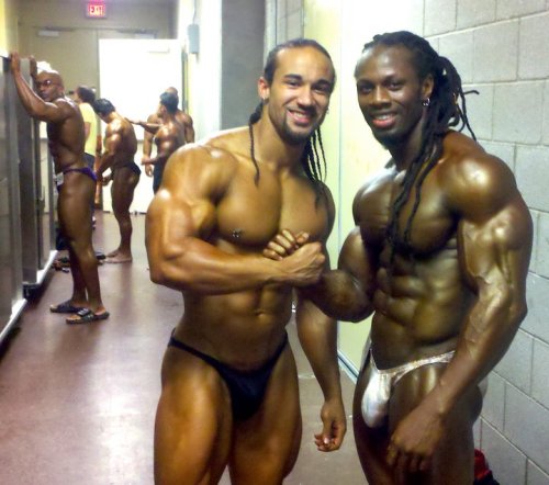 blackprotein: ALL THAT DICK-not many BodyBuilders show off the COCK (what’s his deal)