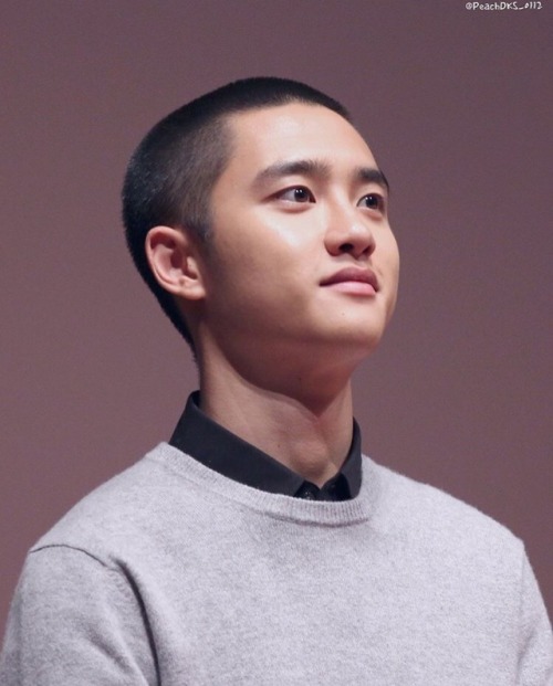 I don’t even want Kyungsoos hair back he is so fine like this 