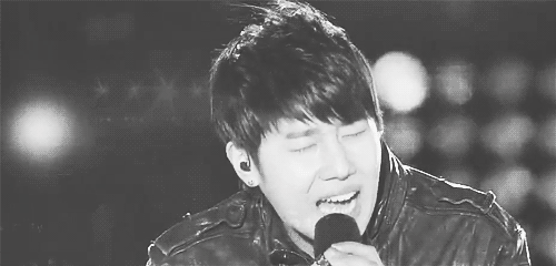 yuu-n:  for some reason, something fell down sunggyu’s cheeks… 