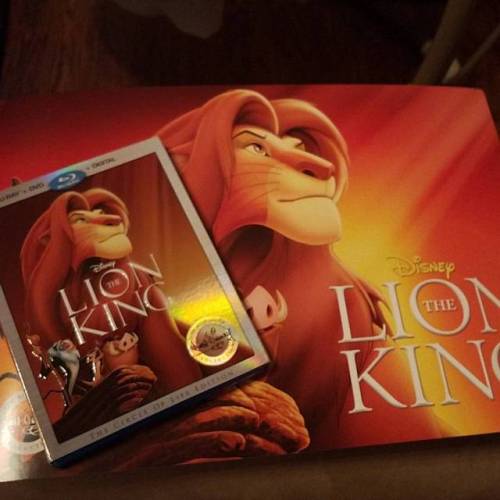 Yeeessss! #lionking #disneymovies #thecollectiongrows #timon #pumba