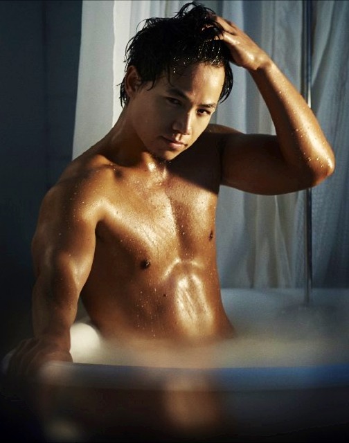 asianmusclefetish:  Original post: http://asianmusclefetish.tumblr.com 