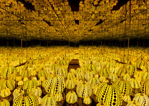 contemporary-art-blog:Yayoi Kusama, Six immersive infinity mirror rooms in the Hirshhorn Museum 