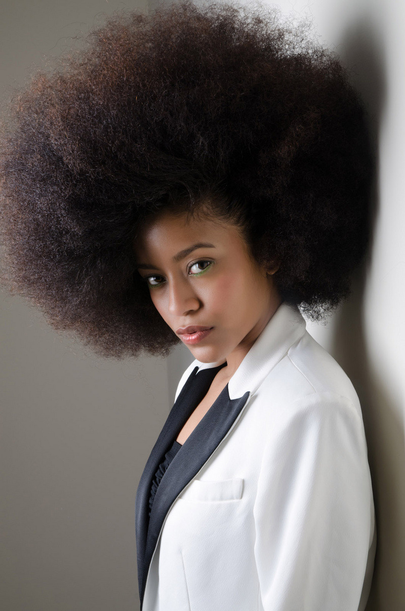EBONY/BLACK