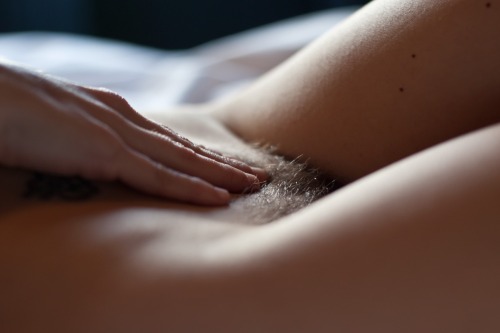 frenchlounge2013:  bushisbeautiful:  Yesenia, on Suicide Girls! from her album: “Alis Room“…   ✴ ♥ 🗼 ♥ ✴