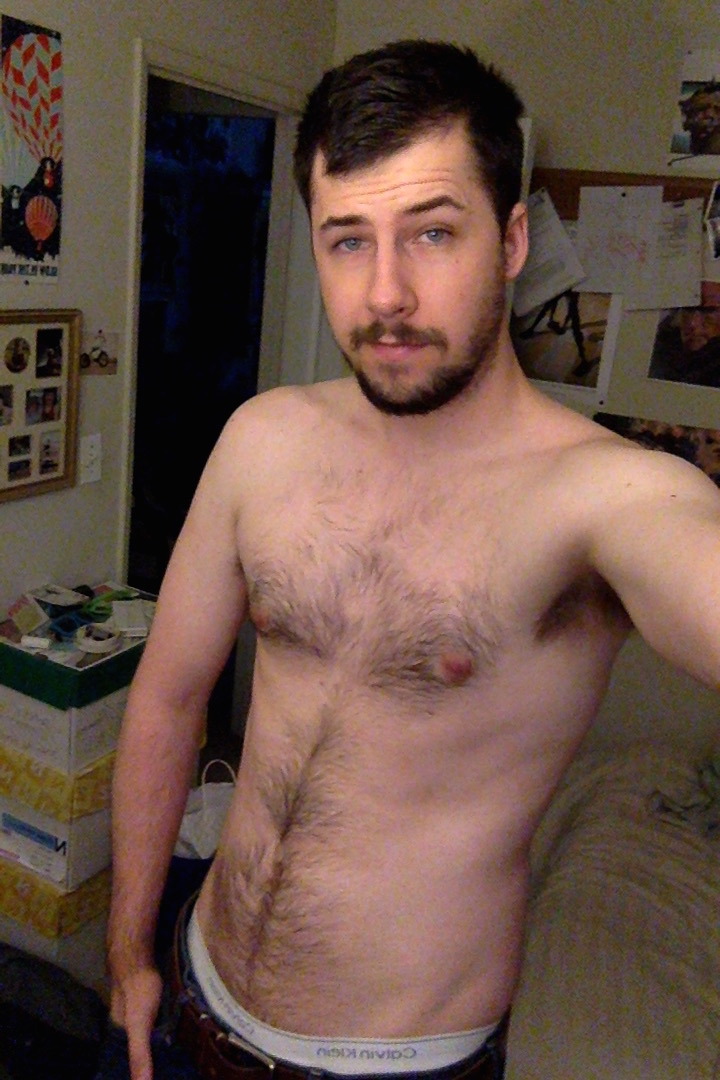 iamthegreeneyedmonster:  sleeping in late lyfe