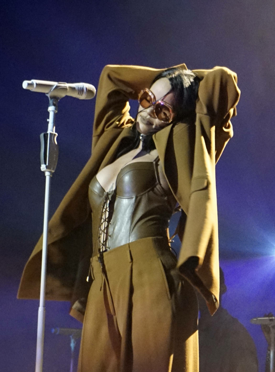 rihennalately:  Rihanna performing at Day 3 of the Anti World Tour in Miami, FL (Mar.