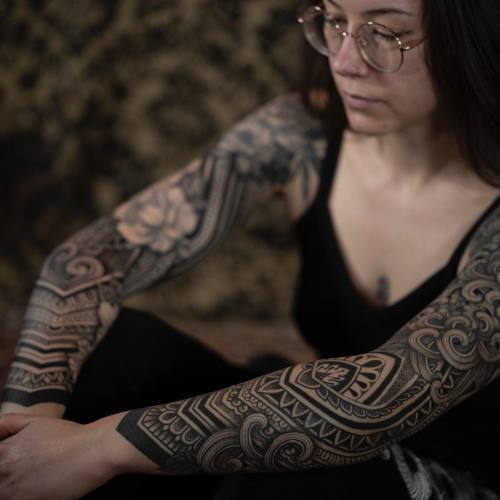 allthepiercingsandbodymods:Sleeve tattoos by Dino_vallely.