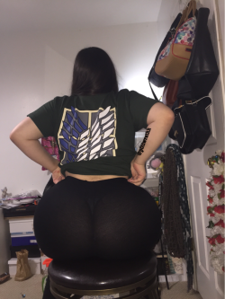 p0liwrathh:  Attack this booty - Buy my snap